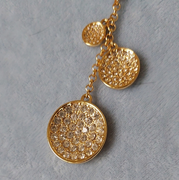 Vince Camuto ~Gold/Crystal Triple Pave Circle Lariat Necklace. NWT. - Picture 2 of 9